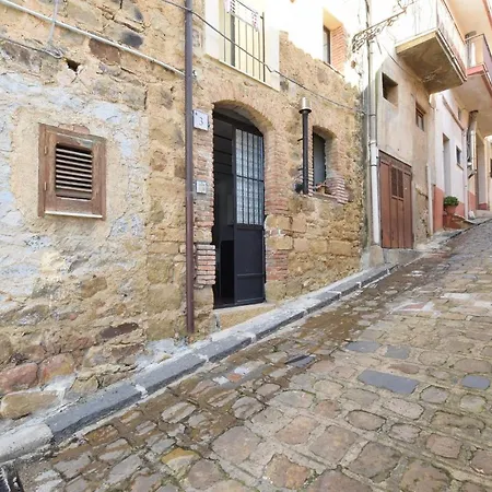 Holiday home 2 Bedroom Gorgeous In Tusa